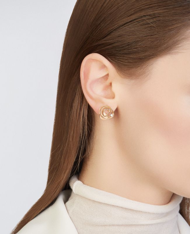 Annamaria Cammilli-Dune-Diamond Stud Earrings-GOR2443W-at Schiffman’s Jewelers