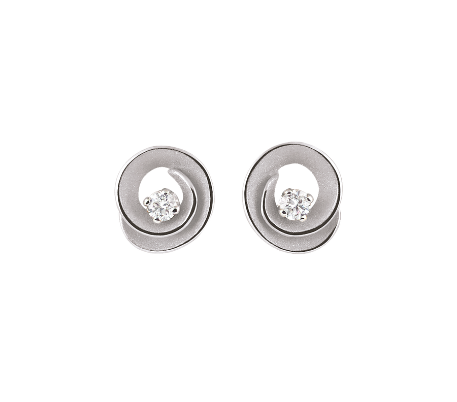 Annamaria Cammilli-Dune Assolo-Diamond Circle Stud Earrings-GOR3238W-presented at Schiffman’s Jewelers