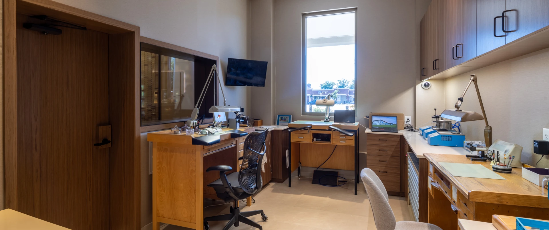 Meet our Rolex team - Schiffman's Jewelers