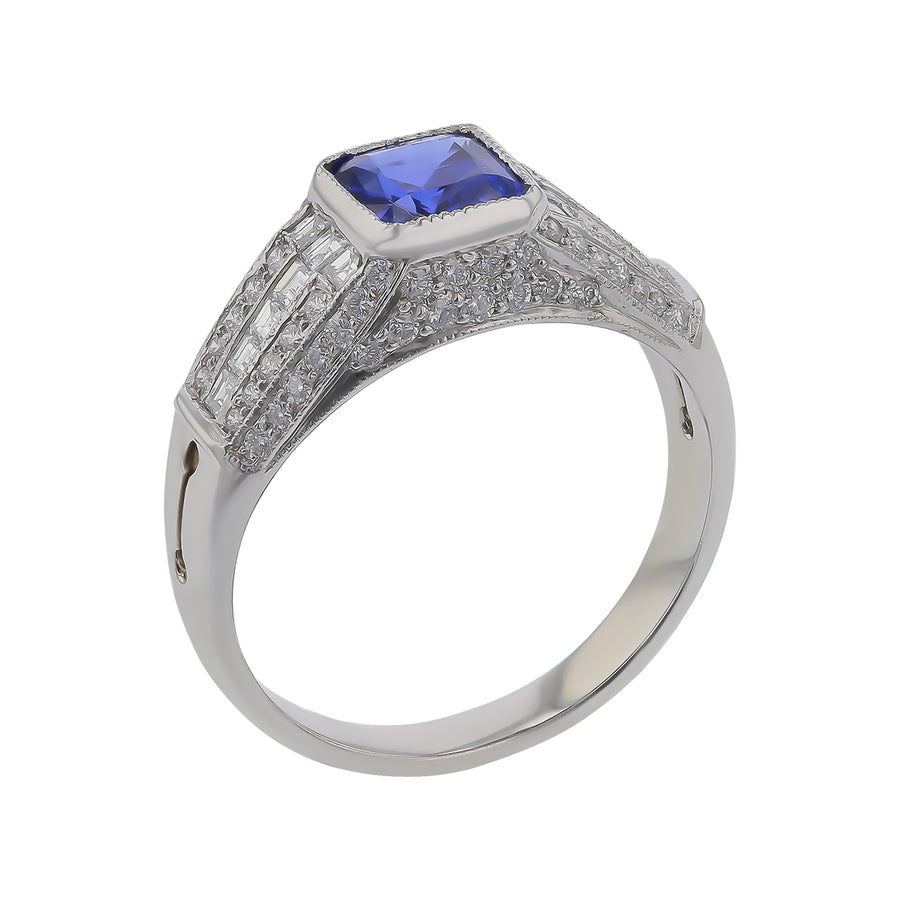 Diamond Halo Semi-Mount Ring in 18K White Gold with Yellow Gold for Round Center, Size 6.5