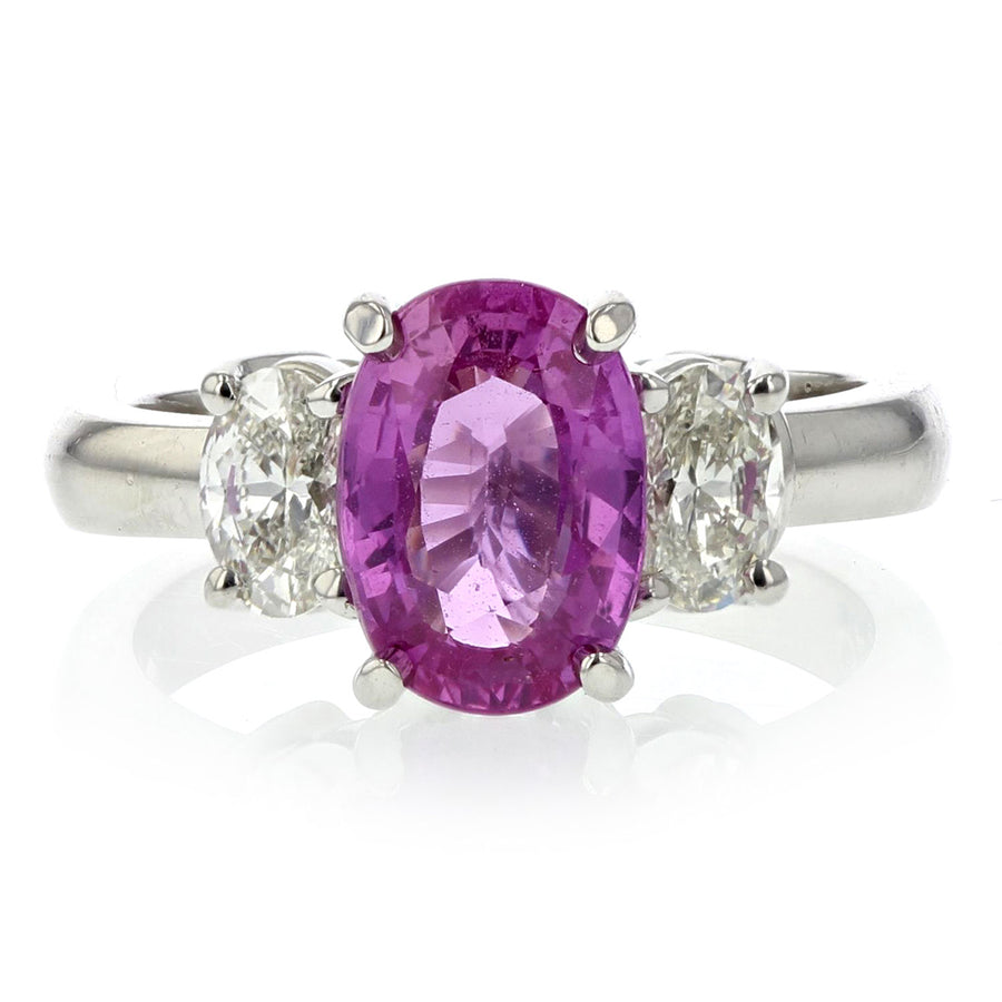 Platinum Oval Sapphire=3.06C and 2 Oval Diamonds=0.80CT Ring