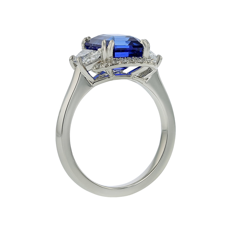4.34ct Ceylon Sapphire and 0.64ct Diamond Halo Ring in Platinum, size 6.5