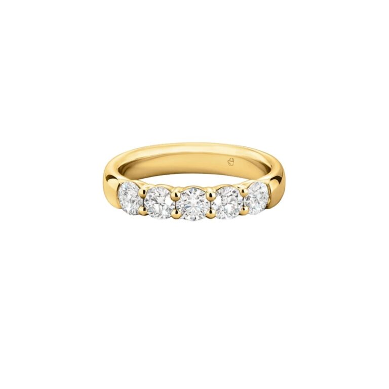 Signature 1.04ct Diamond 5 Stone Band in 18K Yellow Gold, size 6.5