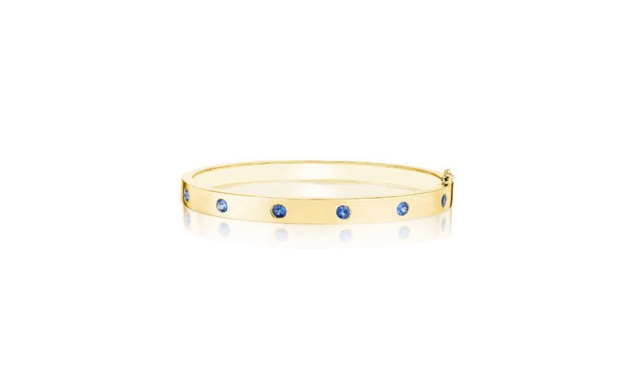Moderne Deco 0.73ct Sapphie High Polish Bangle Bracelet in 18K Yellow Gold