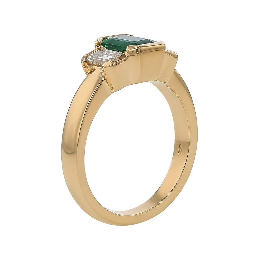 0.95ct Zambian Emerald and 0.65ct Diamond 3 Stone Ring in 18KYellow Gold, Size 6.75