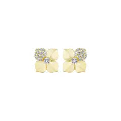 Diamond Pave Flower Stud Earrings in 18K Yellow Gold
