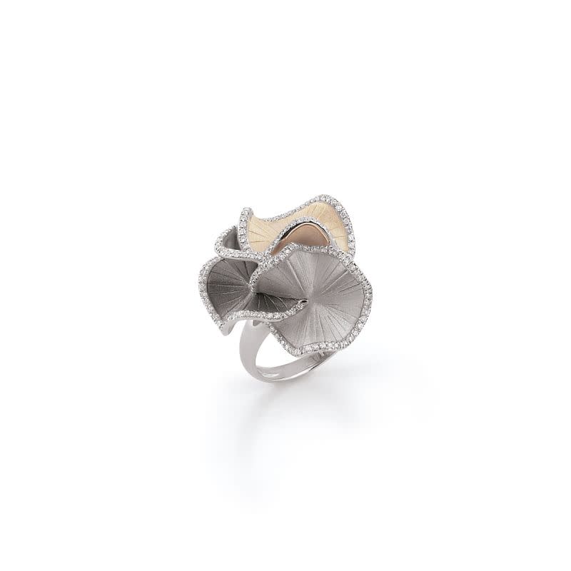 Sultana Diamond Ring in 18K White Ice, Natural Beige and Black Lava Gold, Size 6.75