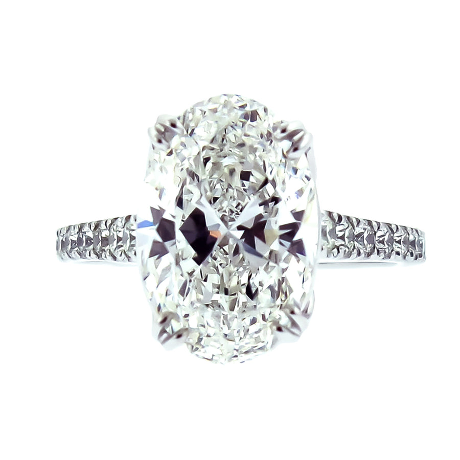 Plasmare Oval Diamond Ring