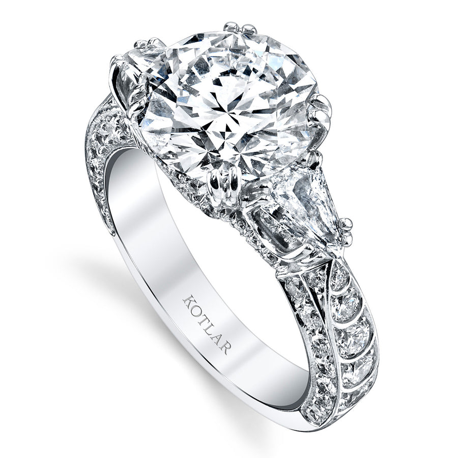 Platinum Round Brilliant Diamond 3-Stone Ring